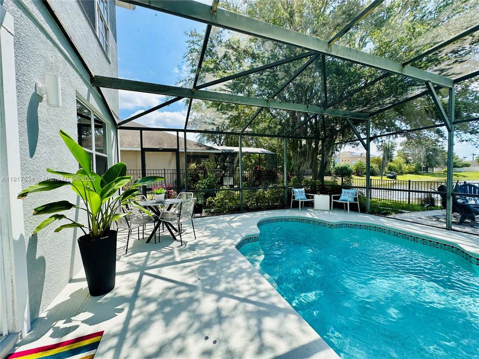 В аренду: $4,200 (5 спален, 3 ванн, 2804 Квадратных фут)