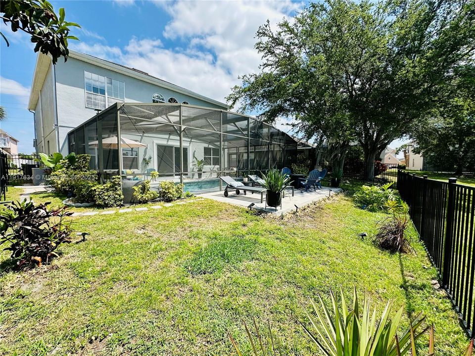 В аренду: $4,200 (5 спален, 3 ванн, 2804 Квадратных фут)