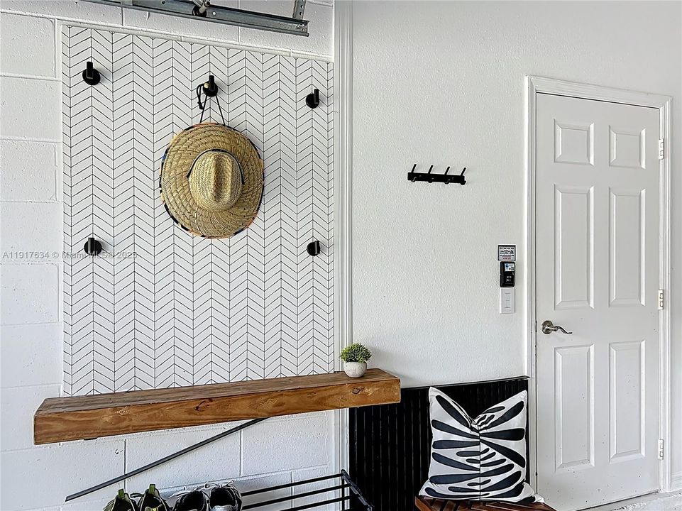 В аренду: $4,200 (5 спален, 3 ванн, 2804 Квадратных фут)