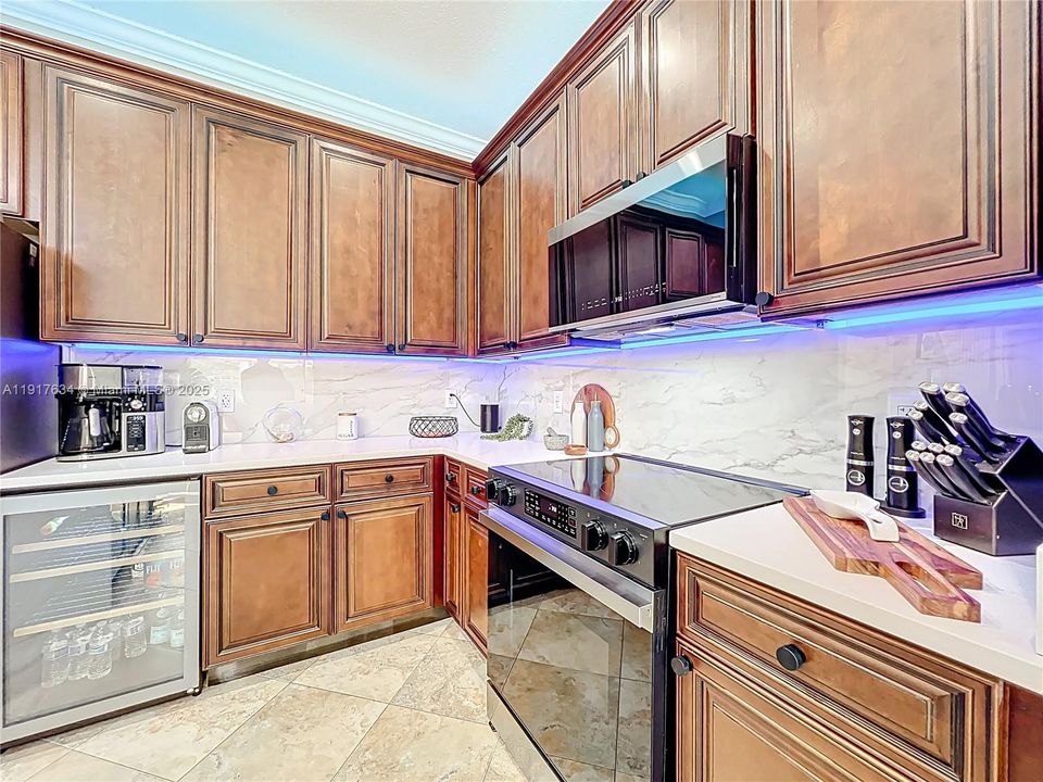 В аренду: $4,200 (5 спален, 3 ванн, 2804 Квадратных фут)