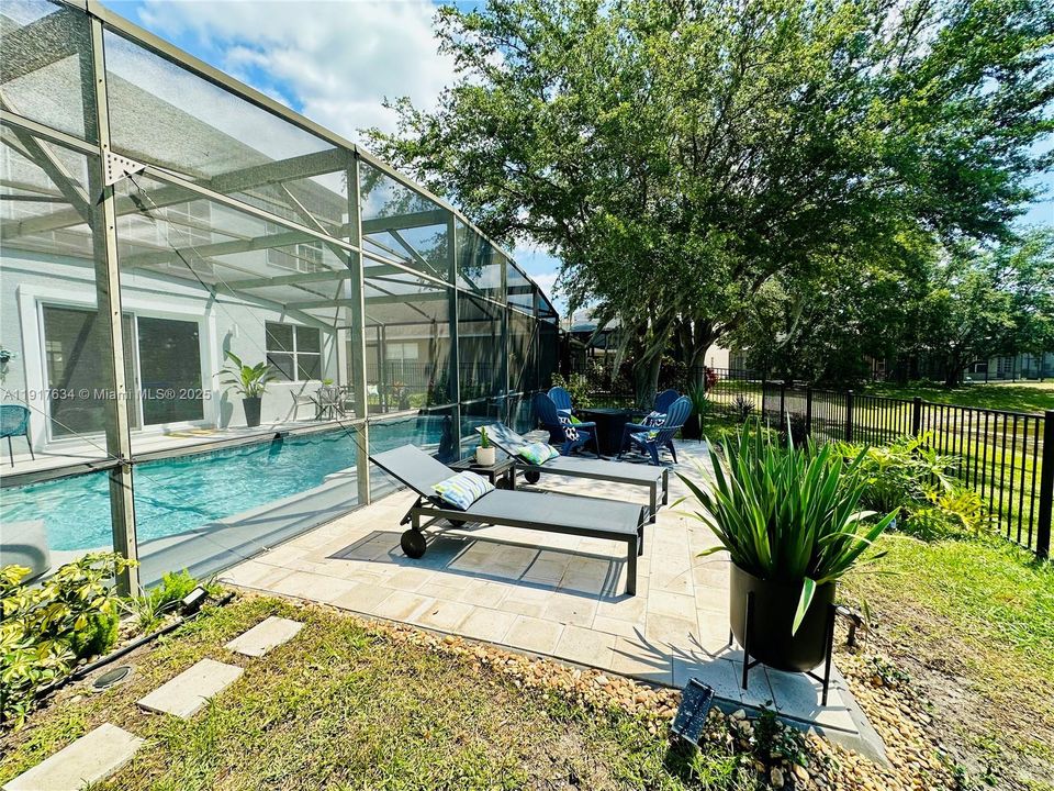 В аренду: $4,200 (5 спален, 3 ванн, 2804 Квадратных фут)