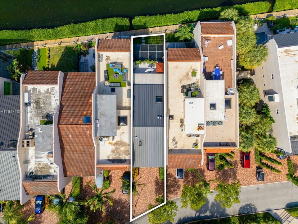 待售: $1,650,000 (2 贝兹, 2 浴室, 2651 平方英尺)