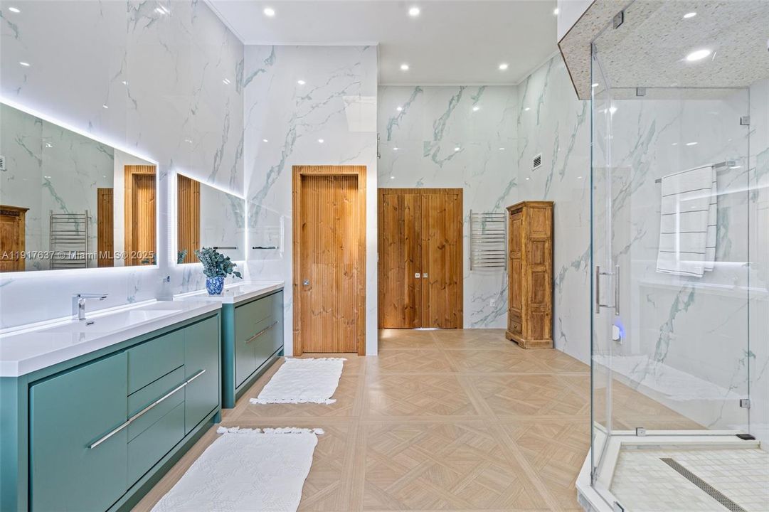 待售: $1,650,000 (2 贝兹, 2 浴室, 2651 平方英尺)