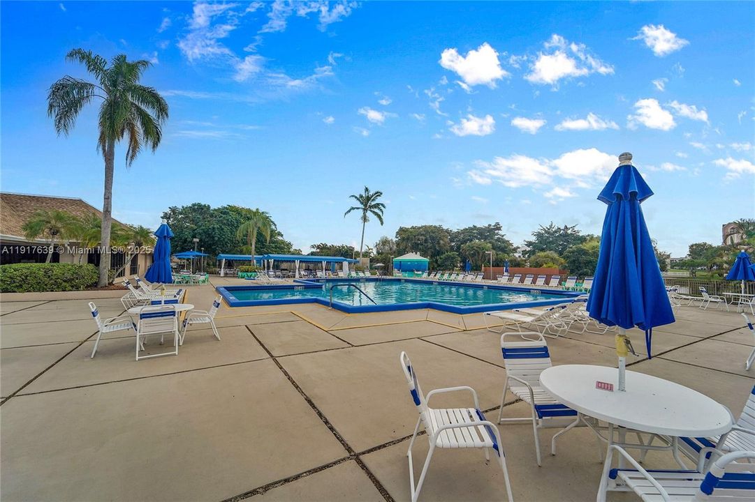 For Sale: $160,000 (2 beds, 2 baths, 1255 Square Feet)