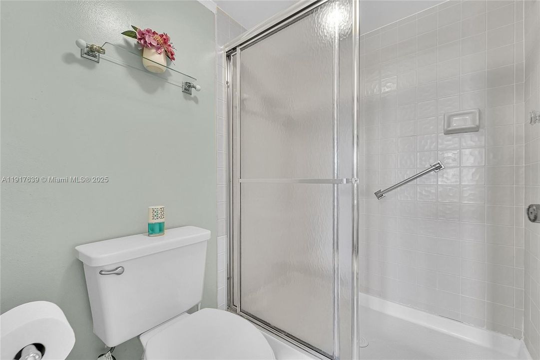 For Sale: $160,000 (2 beds, 2 baths, 1255 Square Feet)