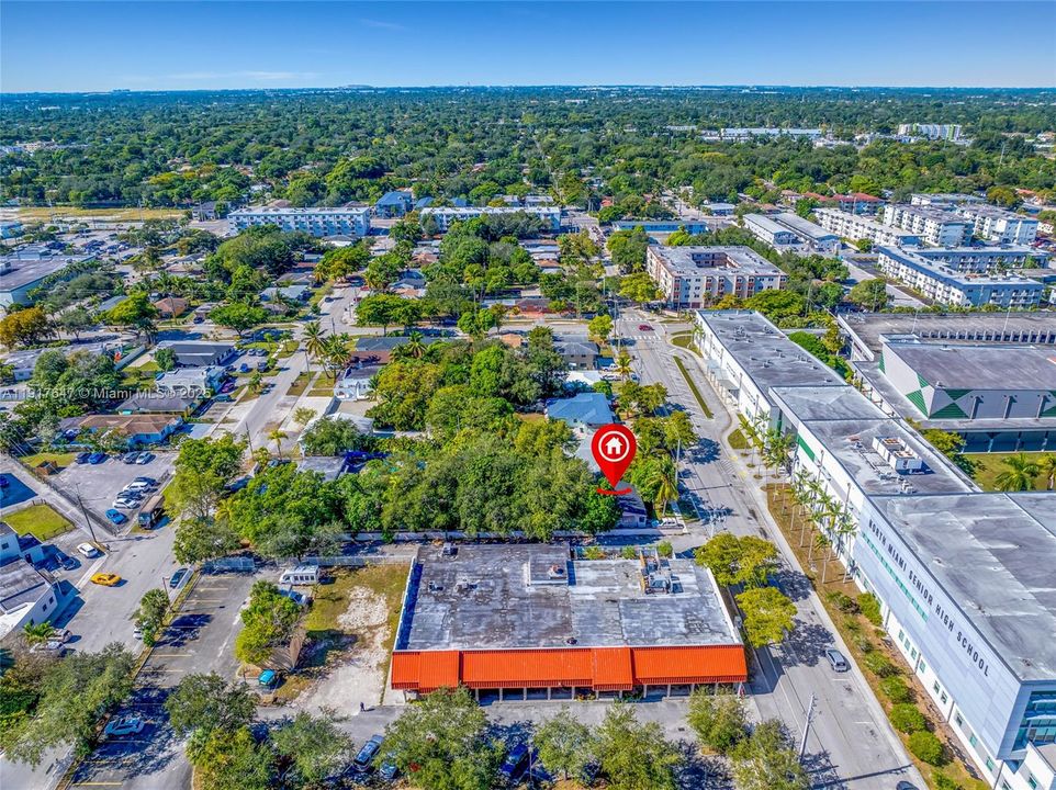 На продажу: $730,000 (0 спален, 0 ванн, 1960 Квадратных фут)