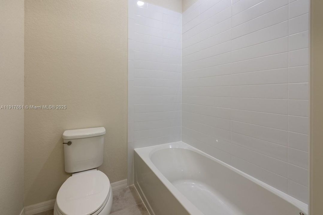 待售: $639,900 (3 贝兹, 2 浴室, 1905 平方英尺)