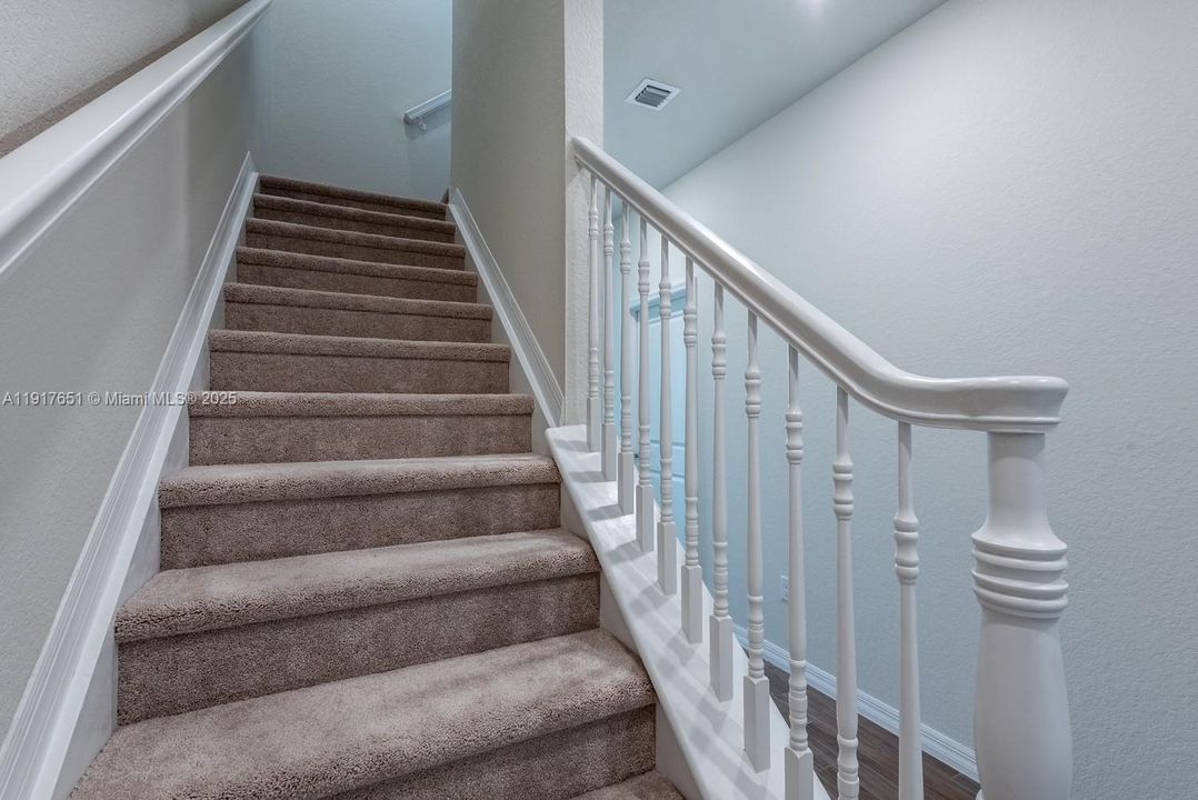 待售: $639,900 (3 贝兹, 2 浴室, 1905 平方英尺)