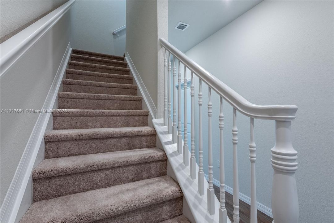 待售: $639,900 (3 贝兹, 2 浴室, 1905 平方英尺)