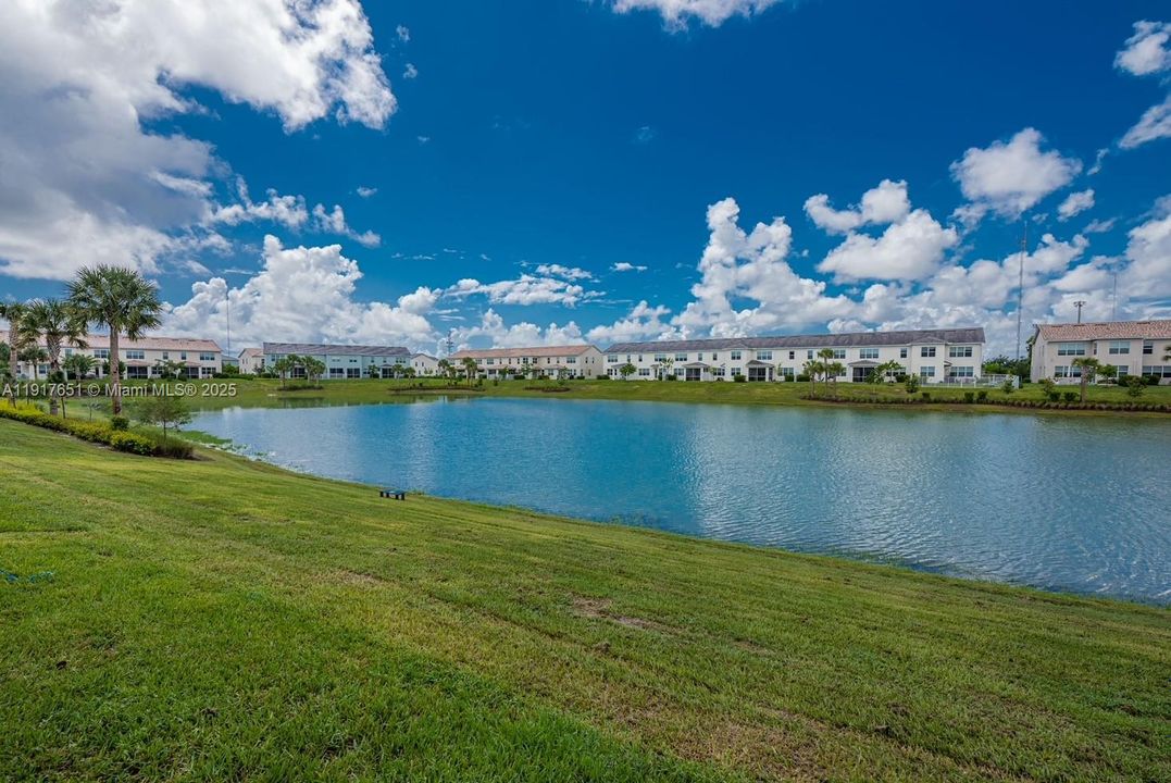 待售: $639,900 (3 贝兹, 2 浴室, 1905 平方英尺)