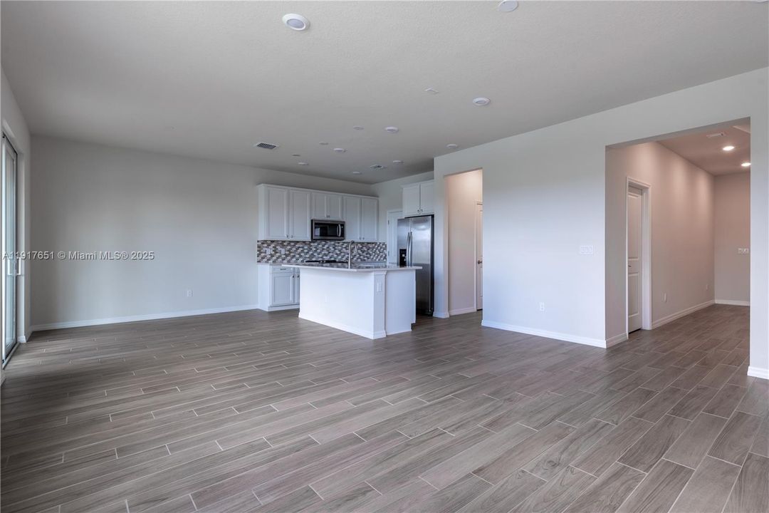 待售: $639,900 (3 贝兹, 2 浴室, 1905 平方英尺)