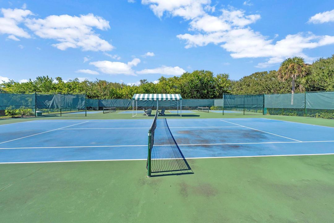 The Shores Tennis Courts