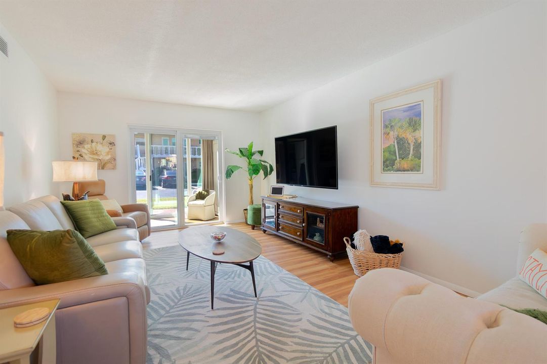 024_Living Room