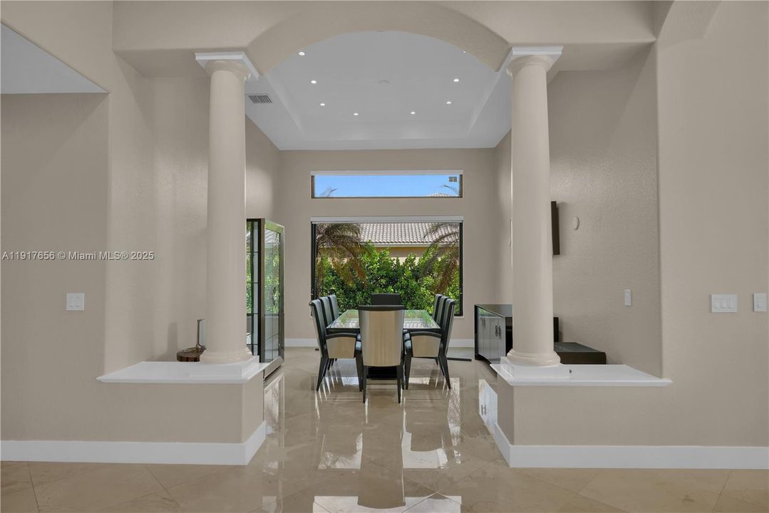 待售: $1,950,000 (4 贝兹, 4 浴室, 3502 平方英尺)