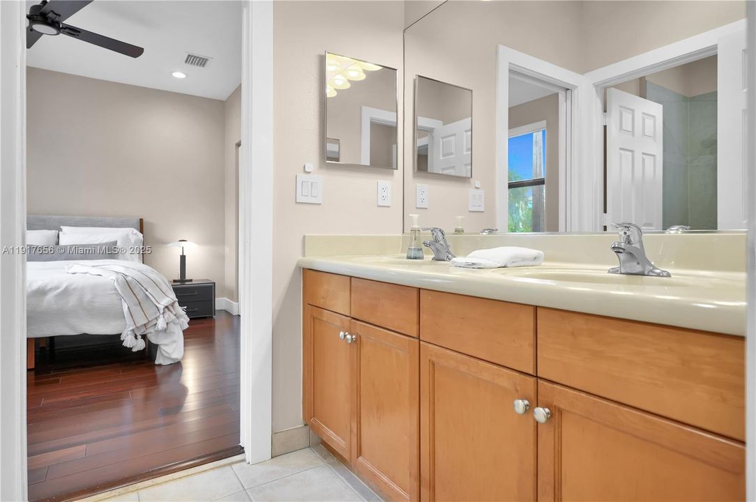 待售: $1,950,000 (4 贝兹, 4 浴室, 3502 平方英尺)