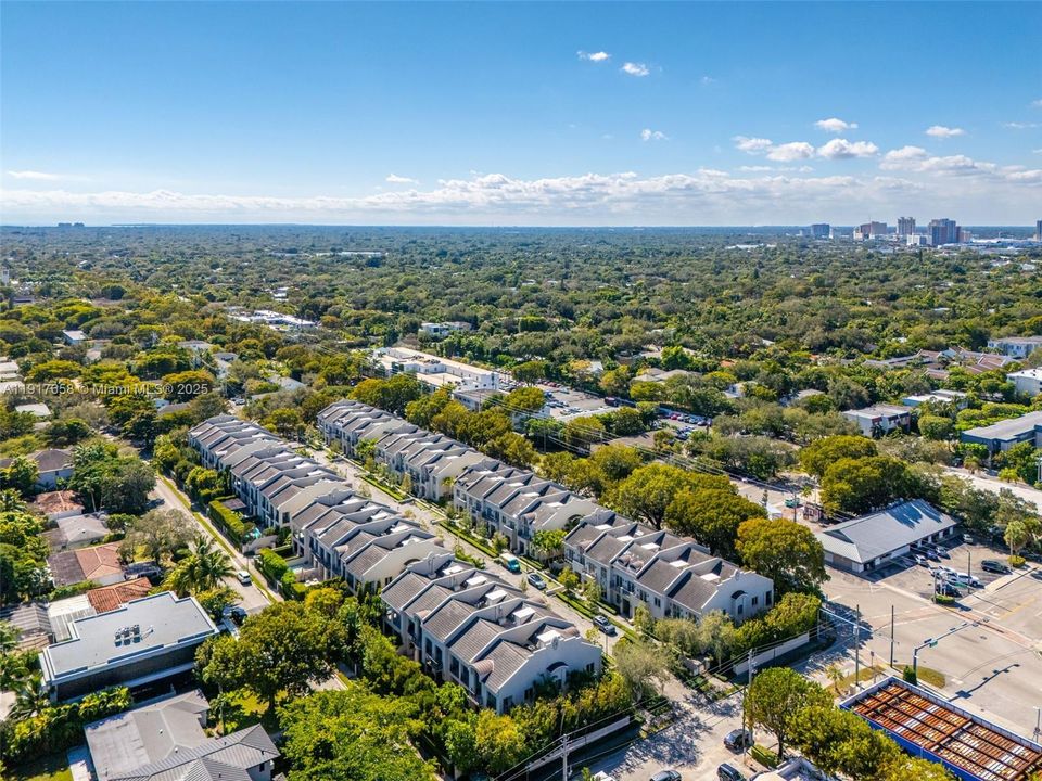 For Sale: $2,650,000 (3 beds, 4 baths, 3104 Square Feet)