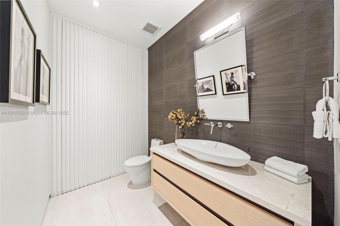 For Sale: $2,650,000 (3 beds, 4 baths, 3104 Square Feet)