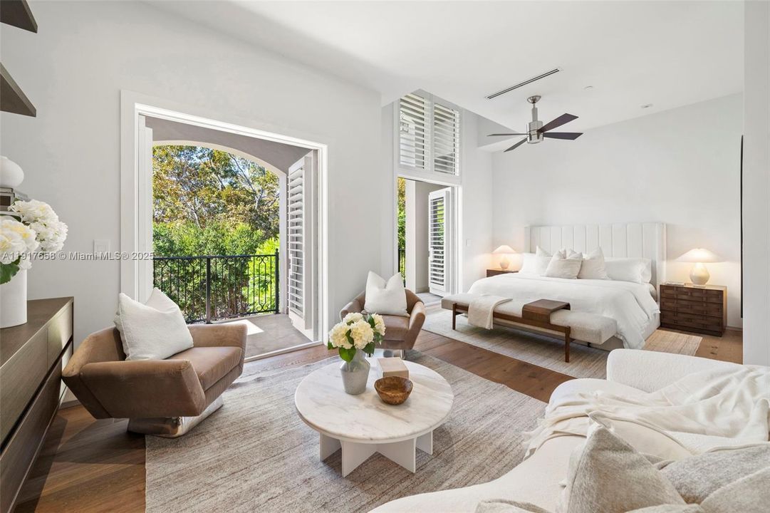 For Sale: $2,650,000 (3 beds, 4 baths, 3104 Square Feet)