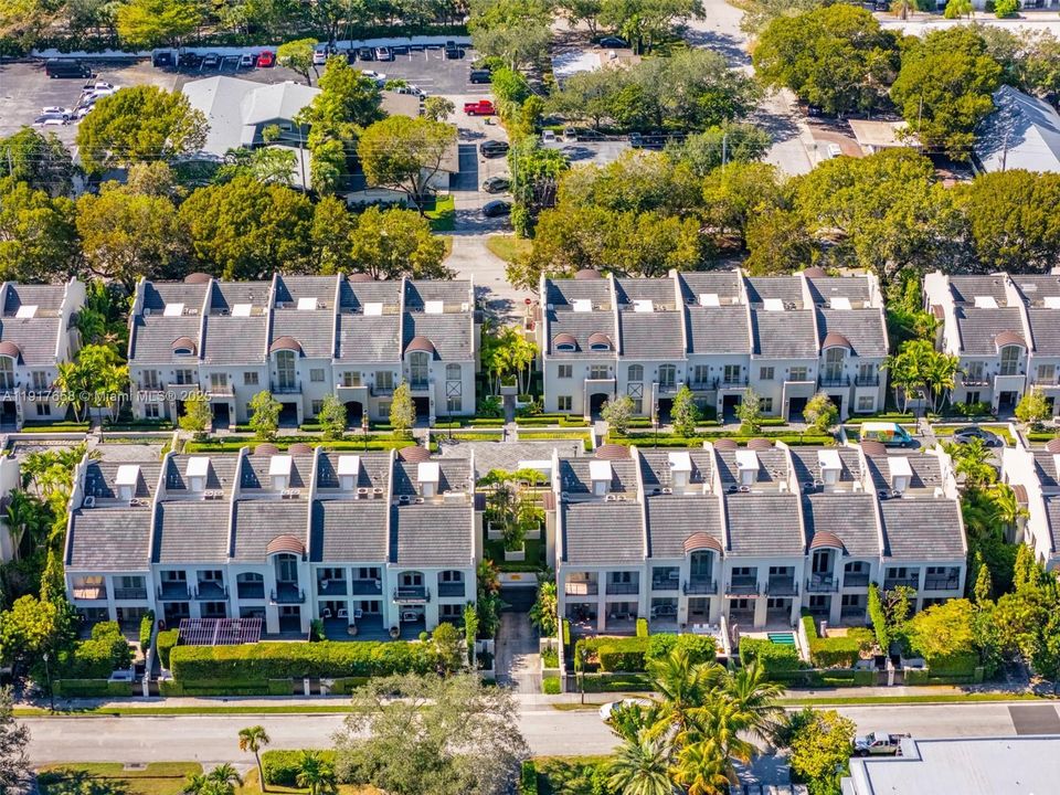 For Sale: $2,650,000 (3 beds, 4 baths, 3104 Square Feet)