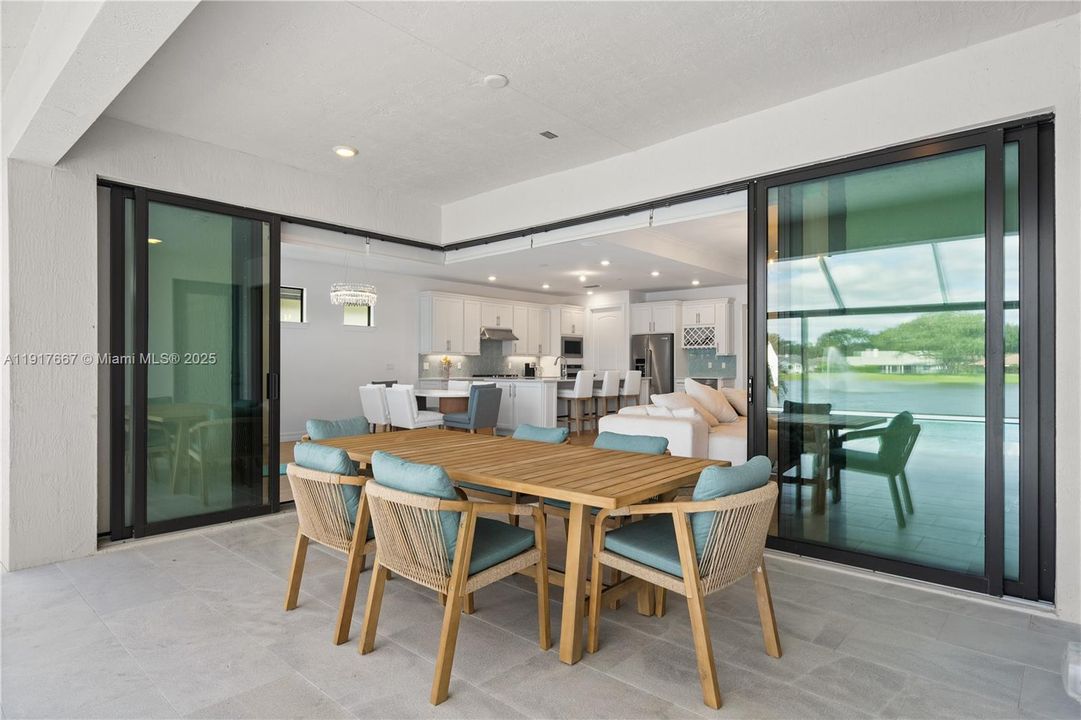 For Sale: $1,800,000 (3 beds, 4 baths, 2568 Square Feet)