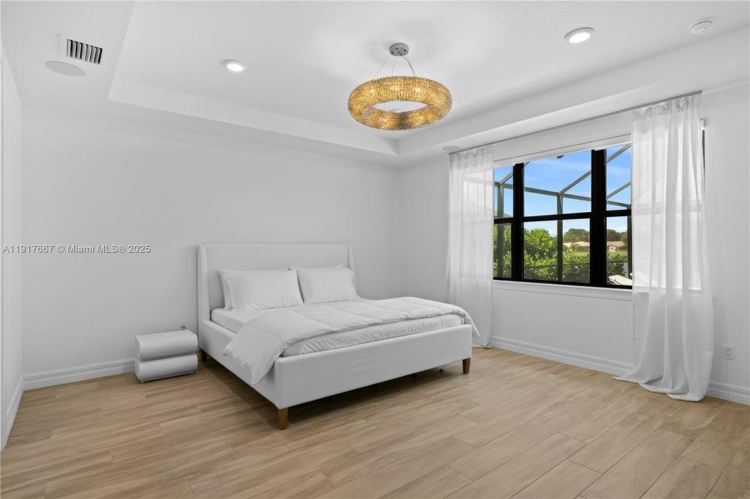 For Sale: $1,800,000 (3 beds, 4 baths, 2568 Square Feet)