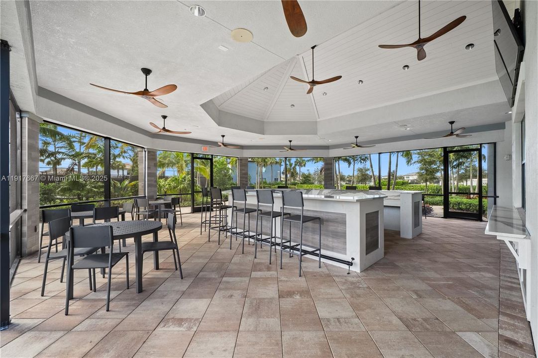 For Sale: $1,800,000 (3 beds, 4 baths, 2568 Square Feet)