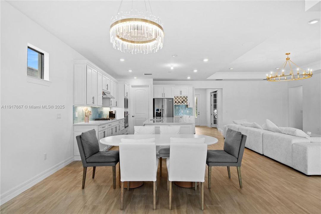 For Sale: $1,800,000 (3 beds, 4 baths, 2568 Square Feet)