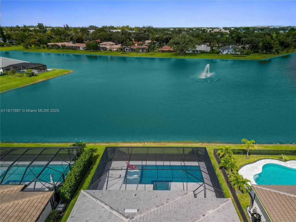 For Sale: $1,800,000 (3 beds, 4 baths, 2568 Square Feet)