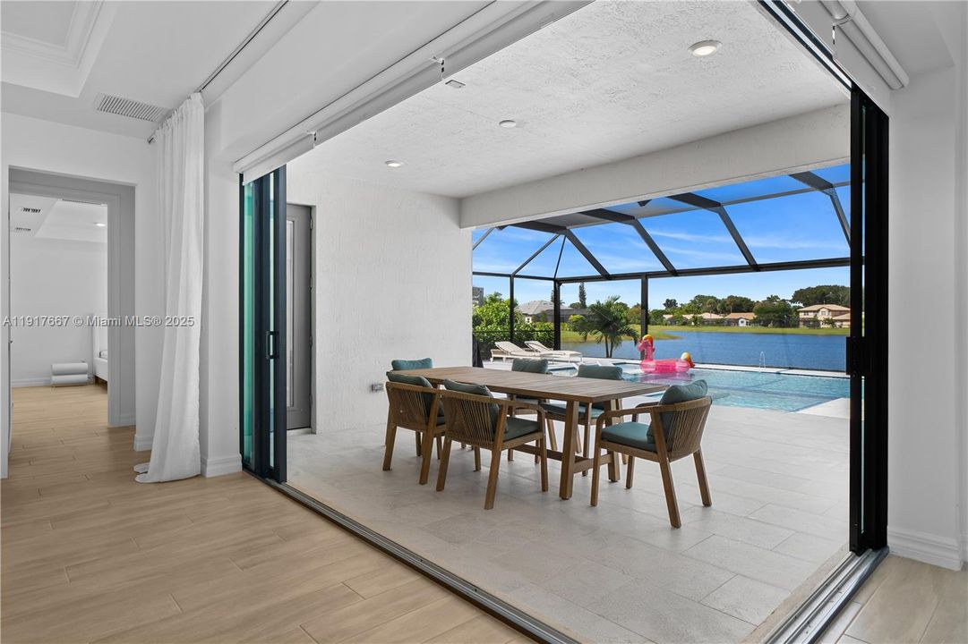 For Sale: $1,800,000 (3 beds, 4 baths, 2568 Square Feet)