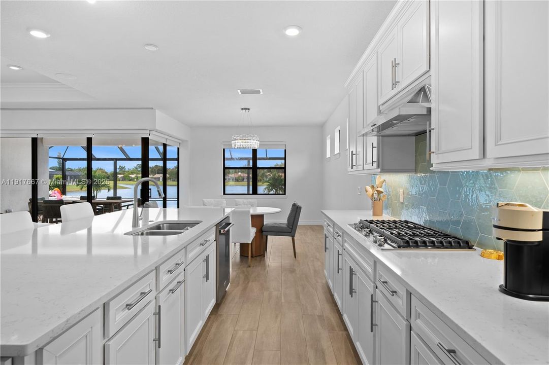 For Sale: $1,800,000 (3 beds, 4 baths, 2568 Square Feet)