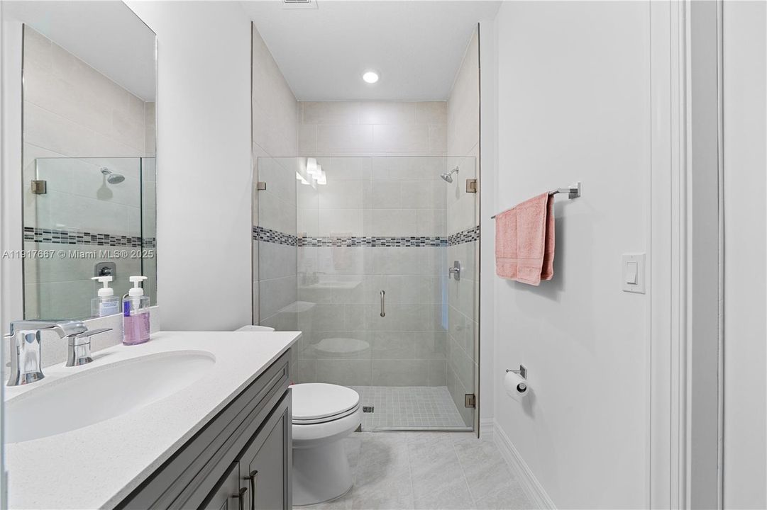 For Sale: $1,800,000 (3 beds, 4 baths, 2568 Square Feet)