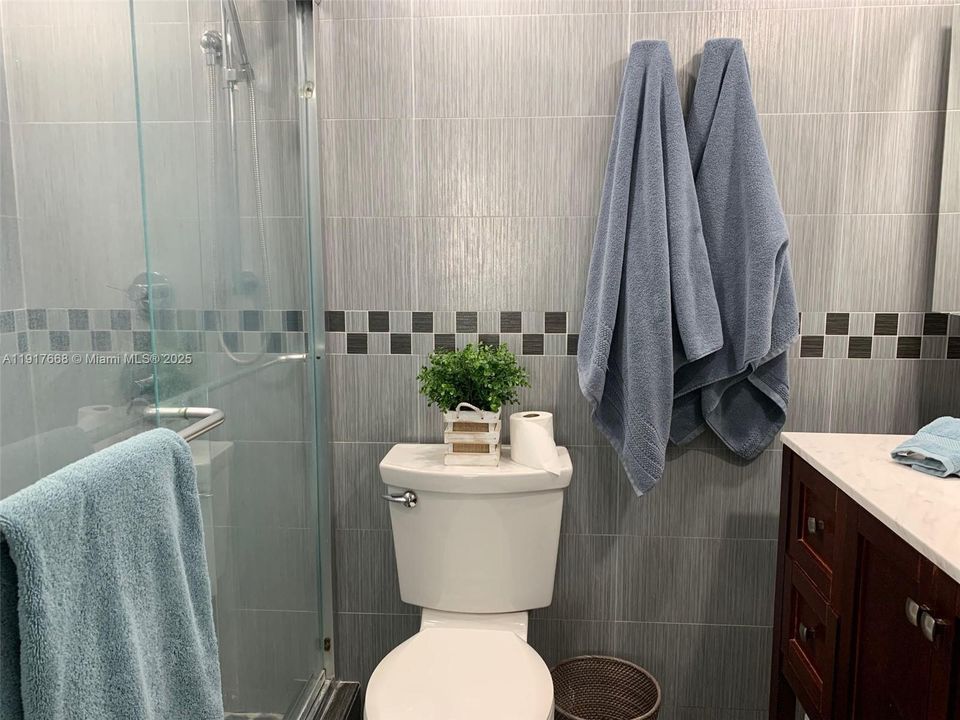 Activo con contrato: $2,800 (1 camas, 1 baños, 750 Pies cuadrados)