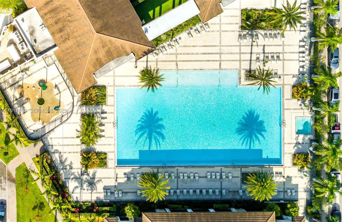 En Venta: $1,200,000 (3 camas, 3 baños, 2366 Pies cuadrados)