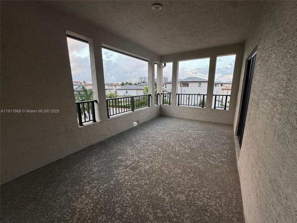 For Sale: $1,200,000 (3 beds, 3 baths, 2366 Square Feet)