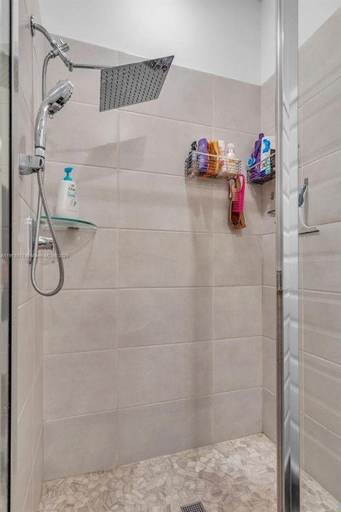 En Venta: $485,000 (3 camas, 2 baños, 1135 Pies cuadrados)