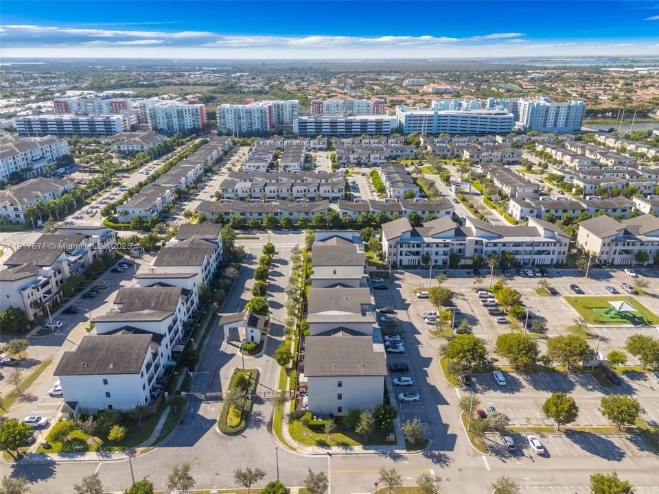 En Venta: $485,000 (3 camas, 2 baños, 1135 Pies cuadrados)