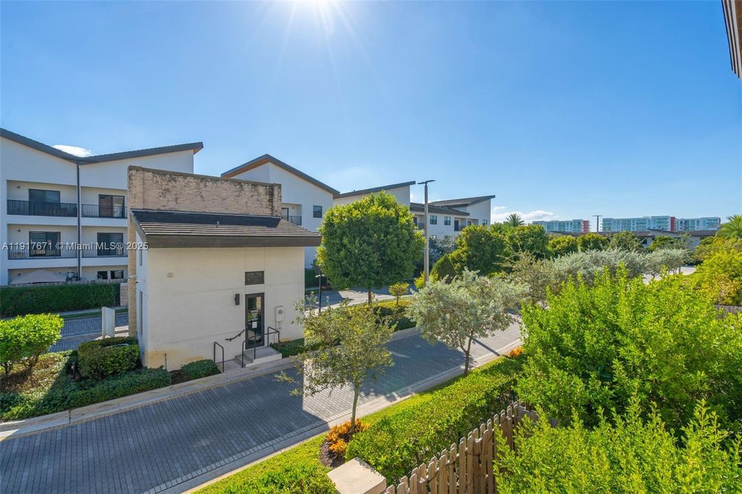 En Venta: $485,000 (3 camas, 2 baños, 1135 Pies cuadrados)