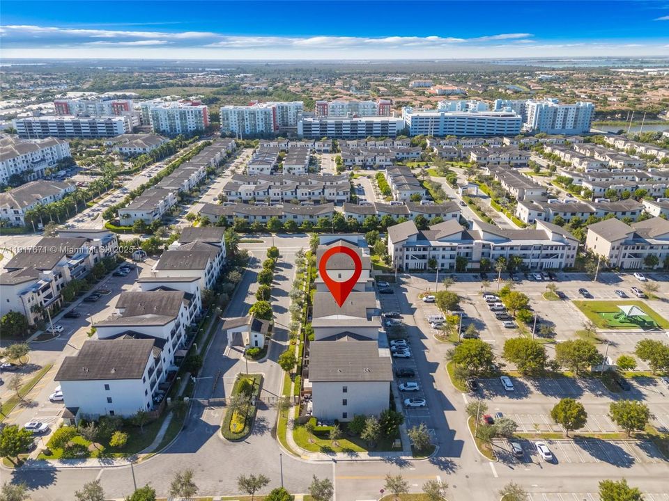 En Venta: $485,000 (3 camas, 2 baños, 1135 Pies cuadrados)