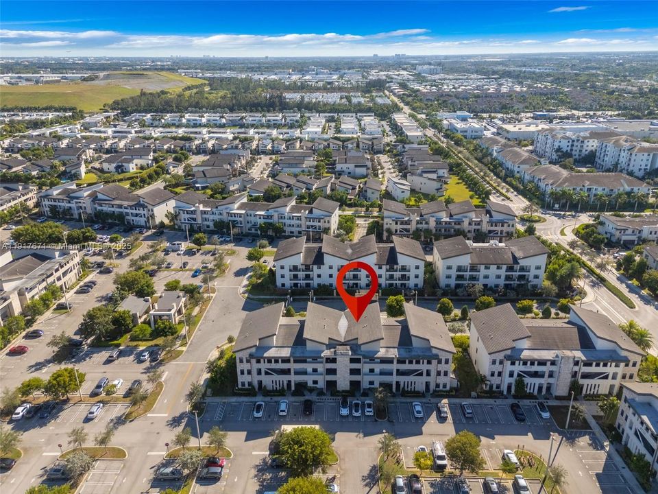 En Venta: $485,000 (3 camas, 2 baños, 1135 Pies cuadrados)