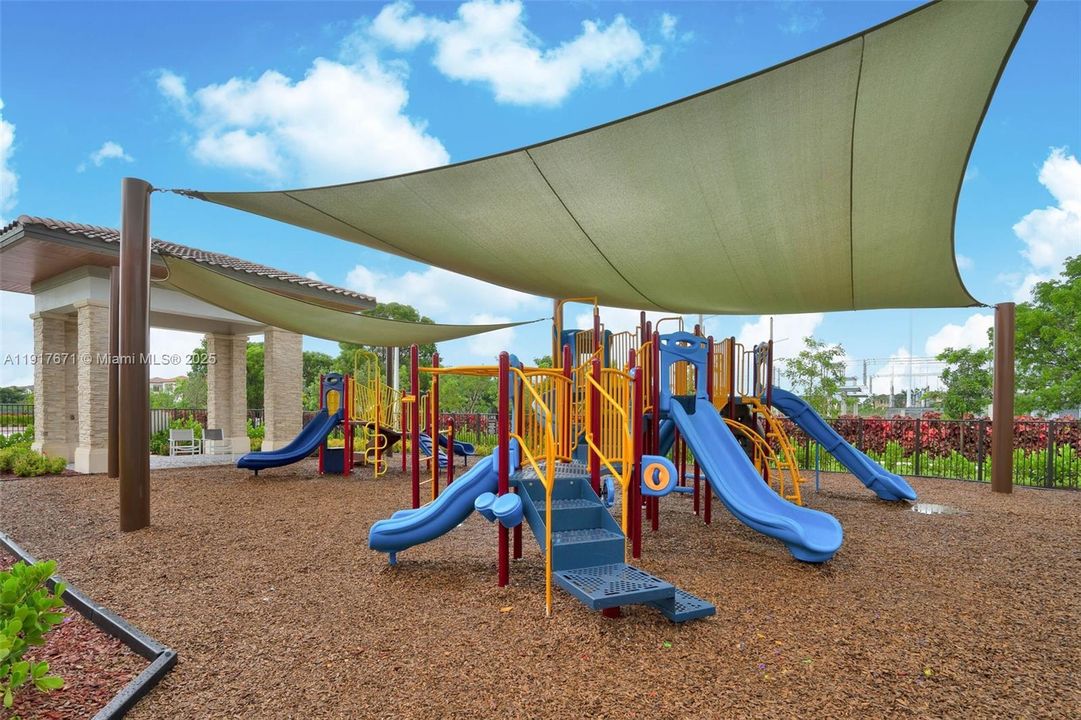 En Venta: $485,000 (3 camas, 2 baños, 1135 Pies cuadrados)