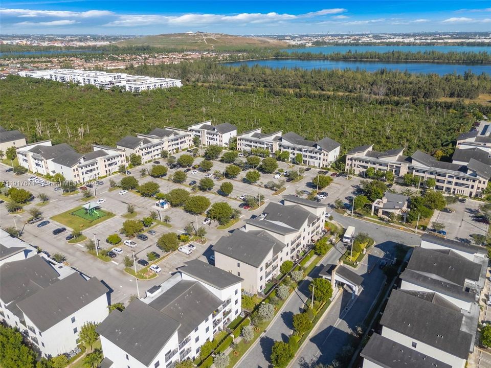 En Venta: $485,000 (3 camas, 2 baños, 1135 Pies cuadrados)