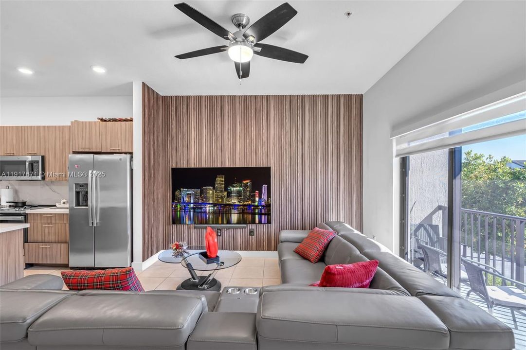 En Venta: $485,000 (3 camas, 2 baños, 1135 Pies cuadrados)