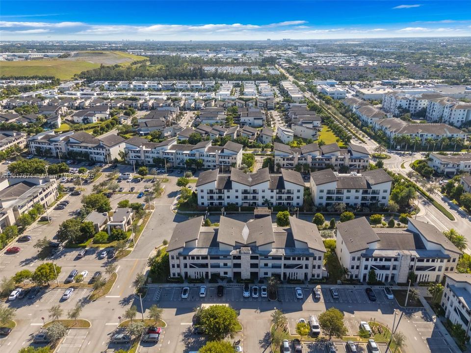 En Venta: $485,000 (3 camas, 2 baños, 1135 Pies cuadrados)