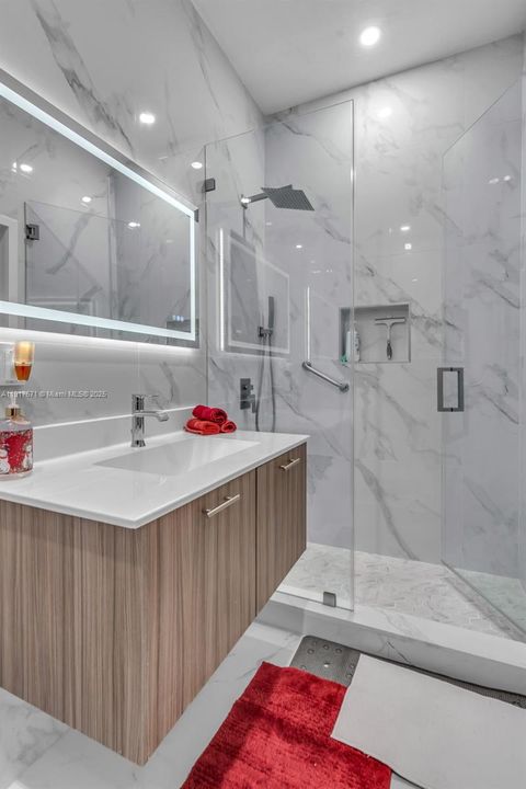 En Venta: $485,000 (3 camas, 2 baños, 1135 Pies cuadrados)