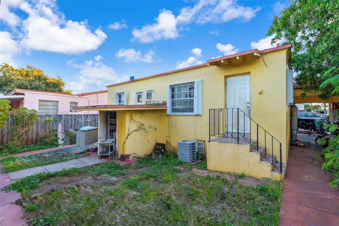 Active With Contract: $1,020,000 (0 beds, 0 baths, 2532 Square Feet)