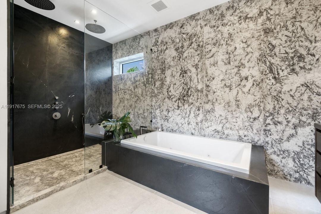 В аренду: $75,000 (5 спален, 5 ванн, 5303 Квадратных фут)