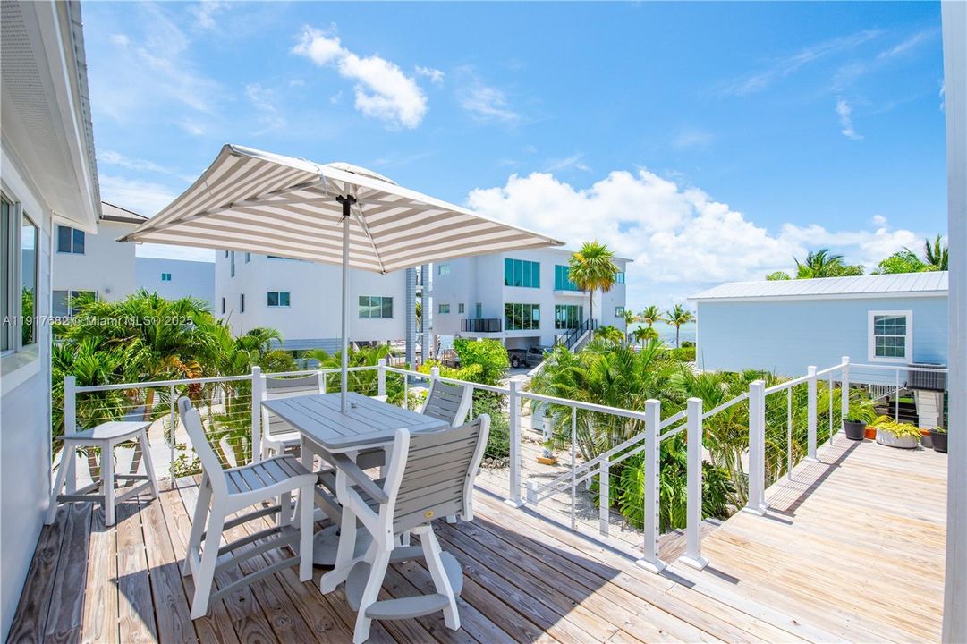 待售: $1,200,000 (4 贝兹, 3 浴室, 2392 平方英尺)