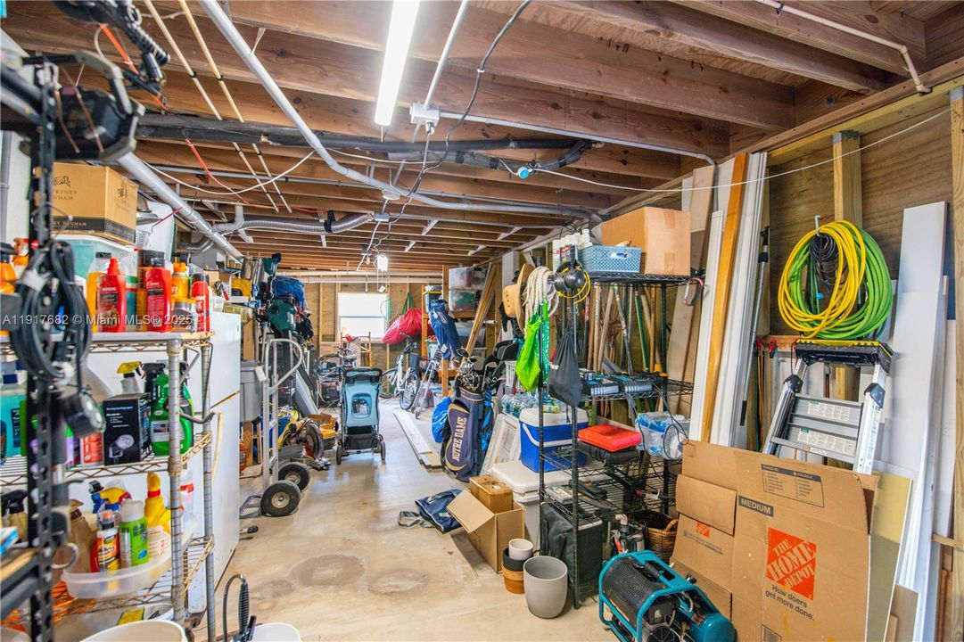 待售: $1,200,000 (4 贝兹, 3 浴室, 2392 平方英尺)