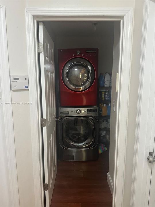 待售: $729,000 (3 贝兹, 2 浴室, 2346 平方英尺)