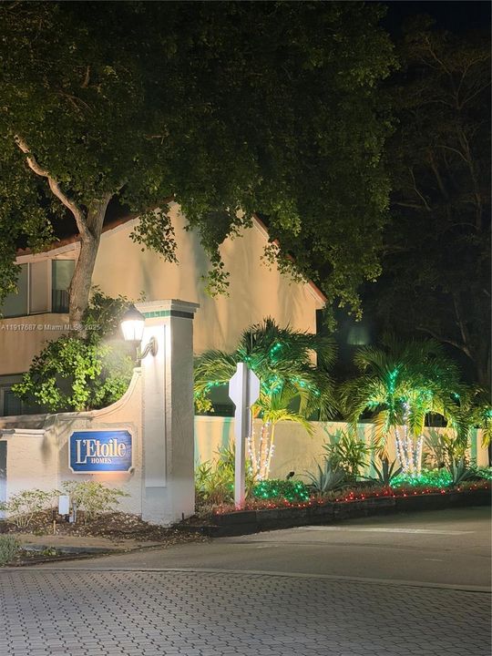 待售: $729,000 (3 贝兹, 2 浴室, 2346 平方英尺)